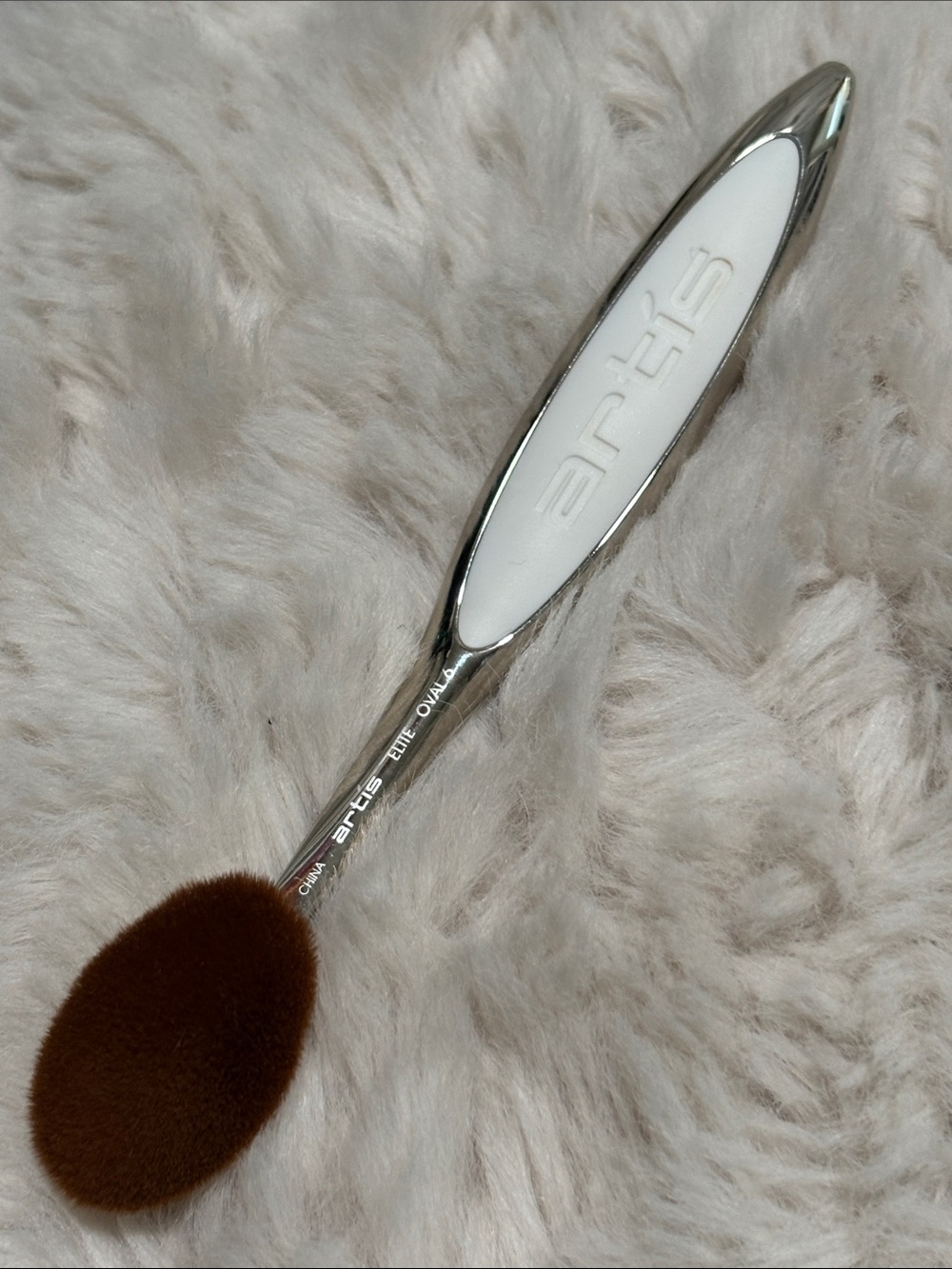 Artis Oval 6 Brush